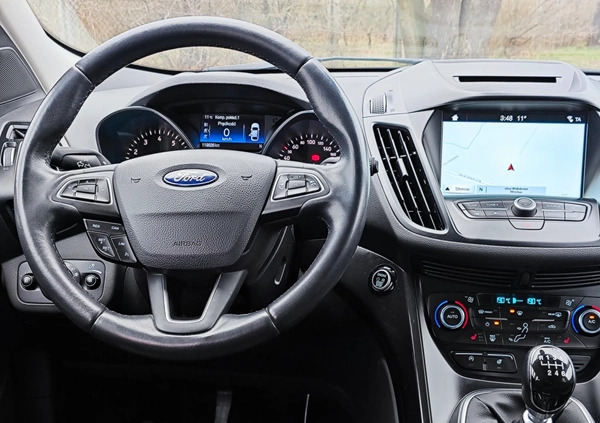 Ford Kuga cena 67900 przebieg: 119000, rok produkcji 2018 z Bochnia małe 497